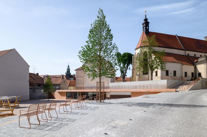 Mednarodno priznanje Piranesi 2021 so podelili projektu Tržnica Ptuj (avtorji Tomaž in Lena Krušec, Vid Kurinčič, Zala Likavec Perovšek, Ana Kučan in Luka Javornik).
Foto: Miran Kambič