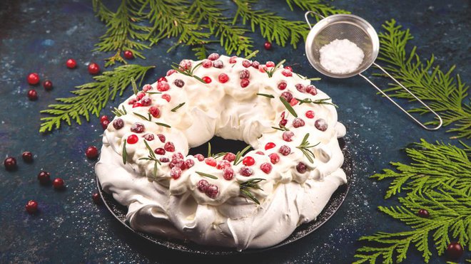 Venček kot kultna torta pavlova. FOTO: svitlini/Shutterstock