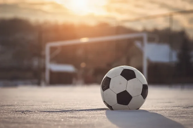 Medtem ko bo v soboto, enaindvajsetega, dan trajal 8 ur in 38 minut, bo v nedeljo že za minuto daljši, in to popoldne, pred sončnim zahodom. FOTO: Gelner Tivadar/Shutterstock