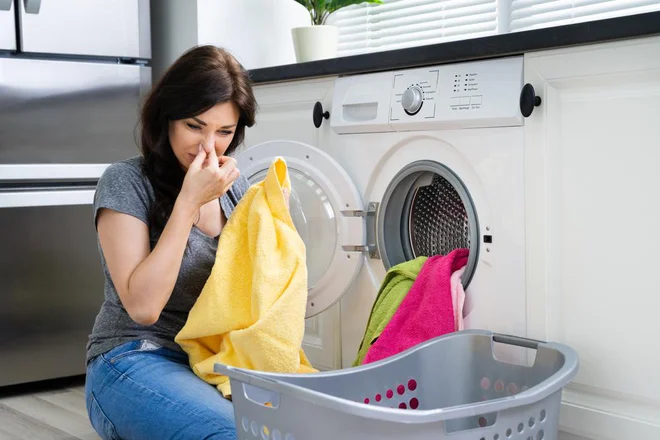 Brisače perite na 60 °C, če material to dopušča, saj visoka temperatura uniči večino bakterij in plesni. Foto Andrey_popov//Shutterstock