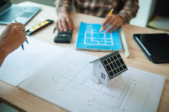 Skupaj je na voljo okoli 36 milijonov evrov kreditov in nepovratnih sredstev. Foto Korawat Photo Shoot//Shutterstock