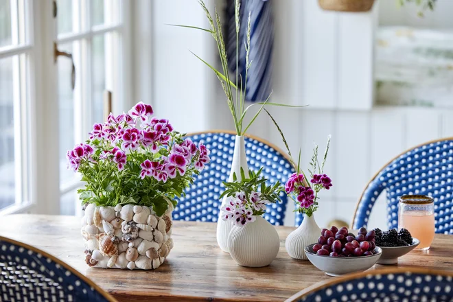 Pelargonije so nezahtevne živo pisane cvetlice, ki so nepogrešljive v balkonskih zasaditvah. Foto arhiv 'Pelargonije Za Evropo'