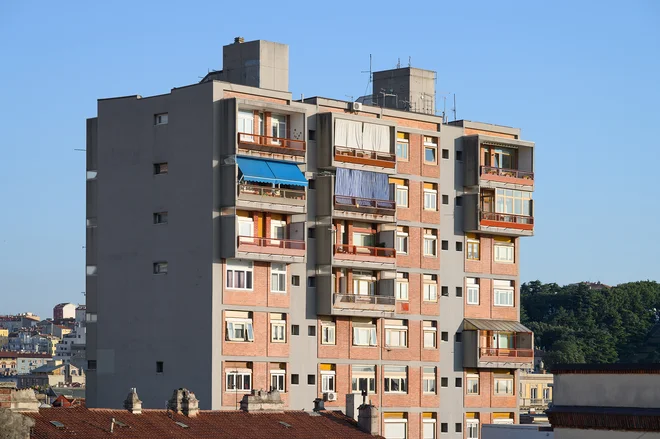 Torre Vriz, Trst, 1955-59, arhitekt Gino Valle Foto Miran Kambič