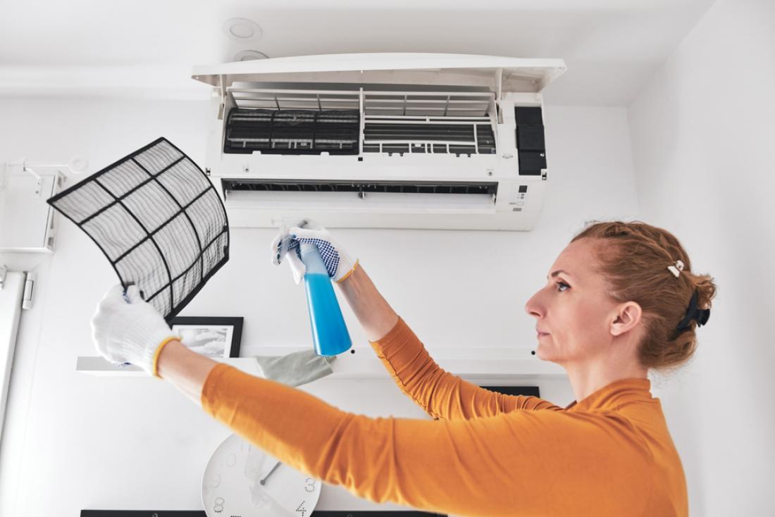 Filtre bi morali v času uporabe klimatske naprave čistiti vsakih 14 dni. FOTO: AstroStar/Shutterstock
