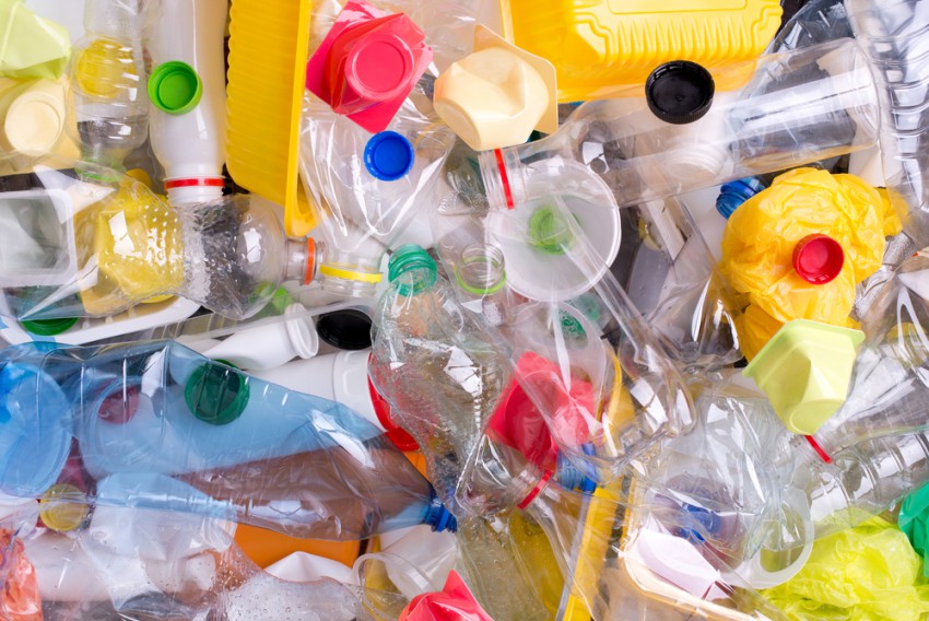 Ste vedeli, da Američani vsakodnevno uporabijo kar 500 milijonov plastičnih slamic?