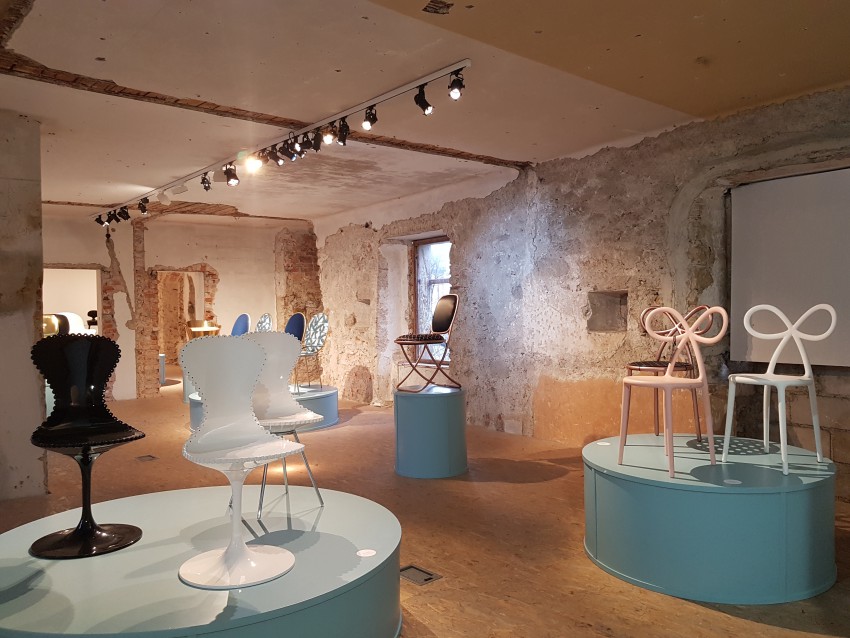 <p>V Muzeju za arhitekturo in oblikovanje si med drugim lahko ogledate razstavo Nika Zupanc: Stoli.</p>