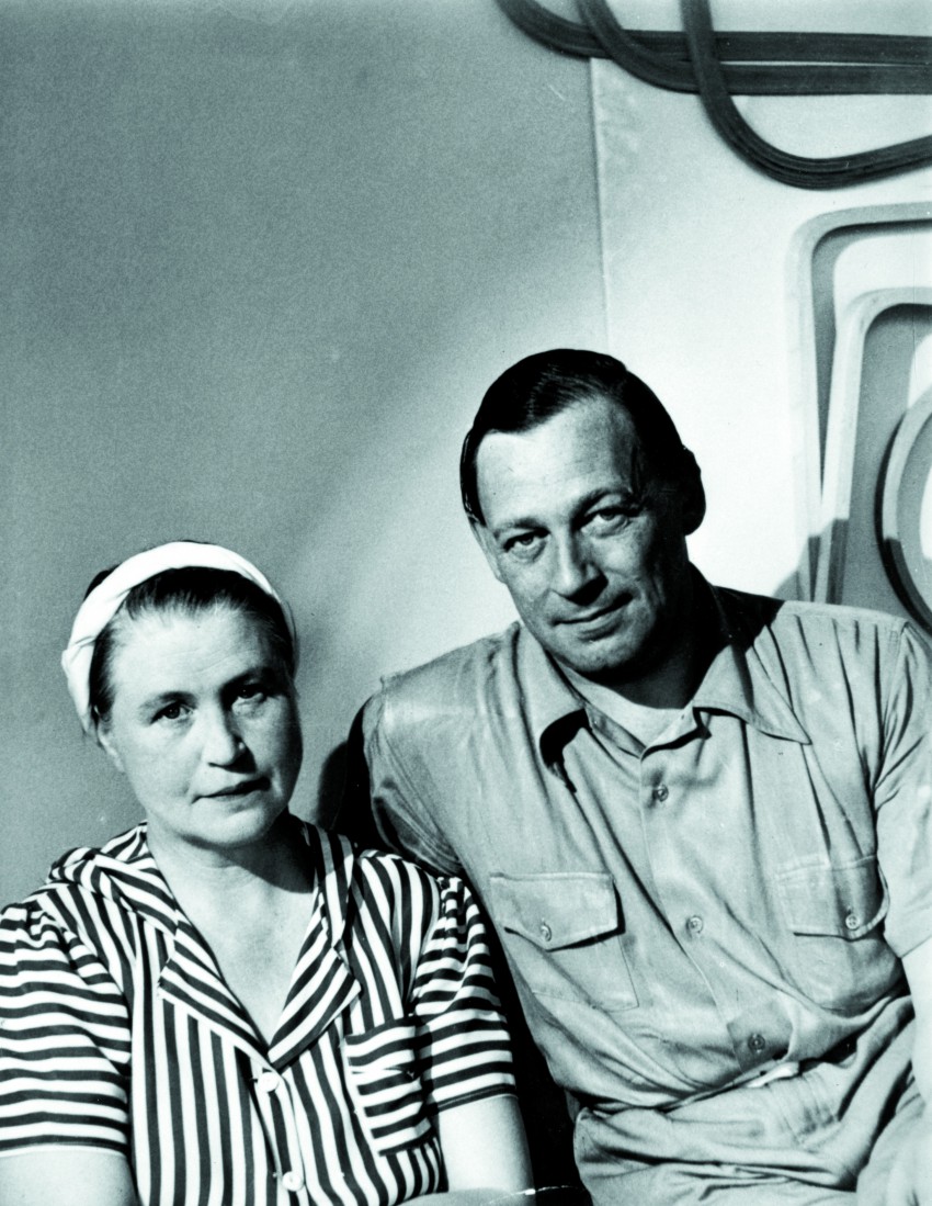 <p>Finska arhitekta in oblikovalca Aino in Alvar Aalto sta bila tesno povezana na vseh področjih življenja: bila sta poročena, sodelovala pa sta tudi na področju arhitekture in oblikovanja.</p>