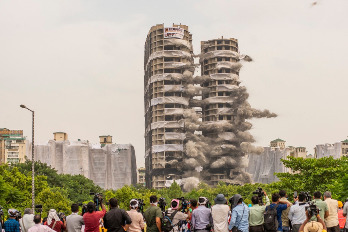 L’Inde a démoli des immeubles de grande hauteur construits illégalement près de la capitale