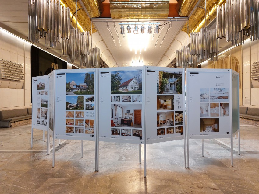 <p>V veliki sprejemni dvorani Cankarjevega doma je do 23. marca 2023 na ogled bienalna razstava Arhitektura inventura<strong> </strong>članov Društva arhitektov Ljubljane.</p>